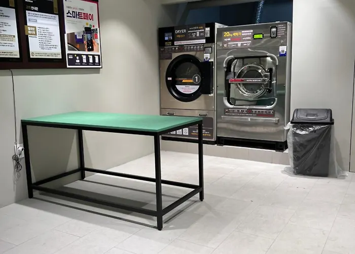 3 명동 종로 남산루프탑 신축아파트 무료짐보관 Apartment