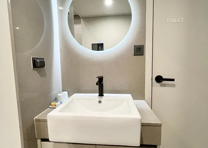 3 명동 종로 남산루프탑 신축아파트 무료짐보관 Apartment *